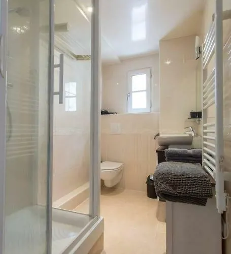 Luxurious Duplex - Of Montmartre Daire *